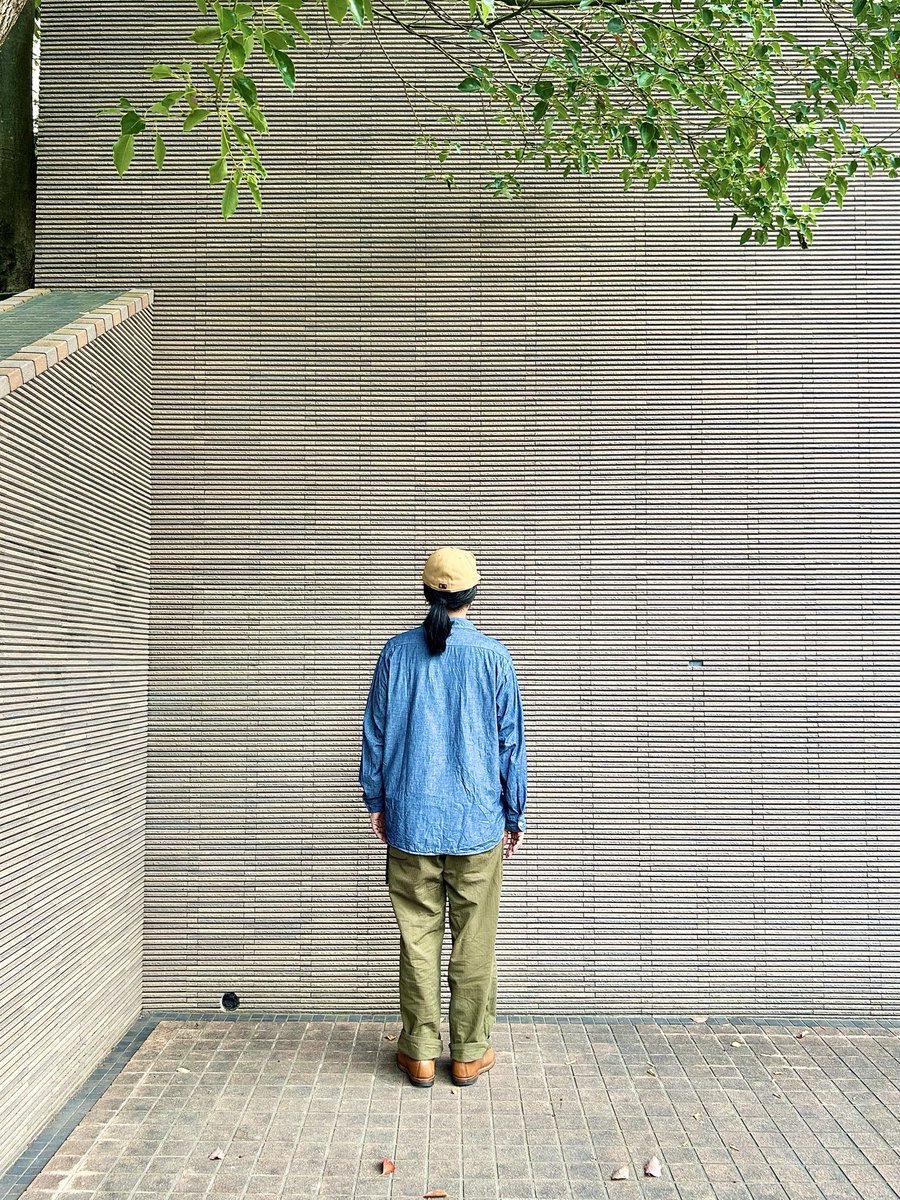 7781MOTO's tweet photo. 早起きしたので、お出かけ。
cap #NEWERA
necklace #Funny Feather Necklace
tops #POSTOVERALLS
T-shirt #Supreme
pants #JELADO CM47 HBT Baker Pants
shoes #REDWING BECKMAN9413
wallet #DELUXEWARE https://t.co/NdA0mDhRLh