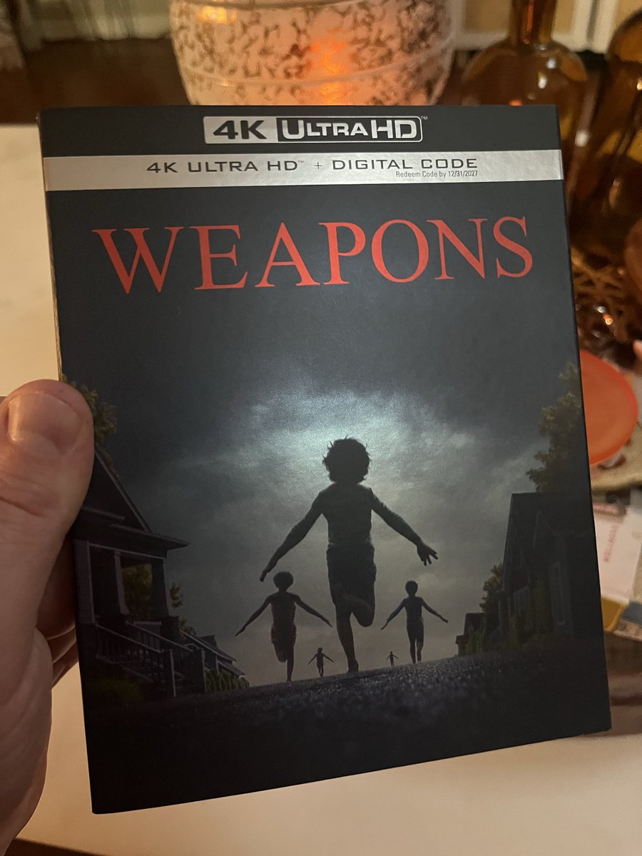 chrisallen_kc's tweet image. Going to be a good Saturday night horror night!