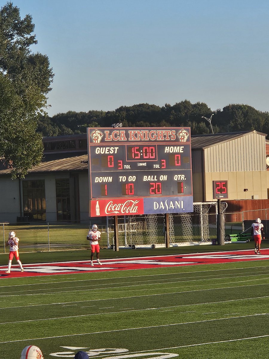 BenSLASports's tweet image. And now the main event: Community Christian College (LA) vs Community Christian College (AR) from Knight Field at Lafayette Christian Academy. I&apos;m interested in whatever this is gonna be. @RedditCFB @SickosCommittee