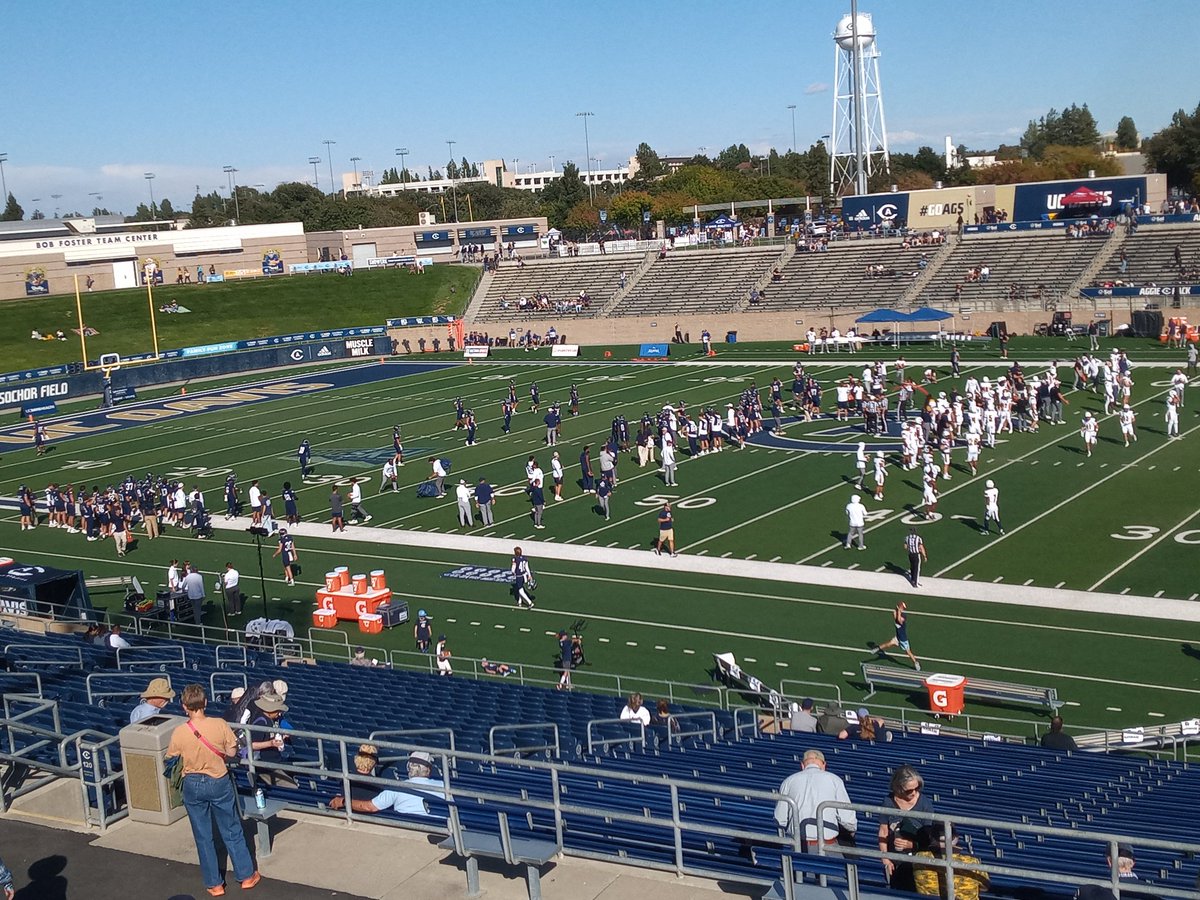 Calm before the storm, <a href="/UCDfootball/">UC Davis Football</a> hosting Northern Arizona in a <a href="/BigSkyConf/">Big Sky Conference</a> 🏈 game. <a href="/D_Enterprise/">The Davis Enterprise</a> <a href="/OSeb1/">Sebastian Oñate</a>