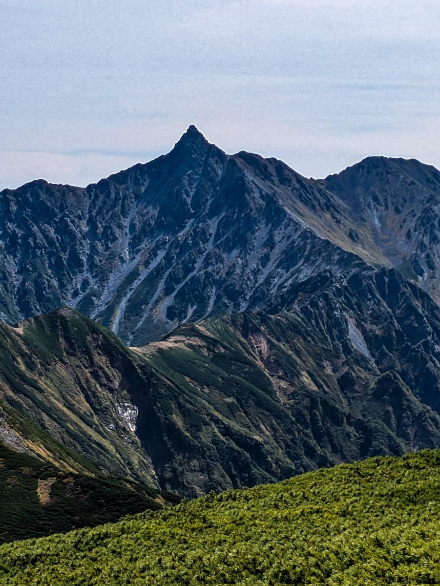 足の痺れと痛みは💉前より確実に痛みは減少してる、あと数回打てば取り除けるかな……。
でもヘルニアが治った訳ではないので無理はしない。
まだまだ山には登りたいしね🗻✨