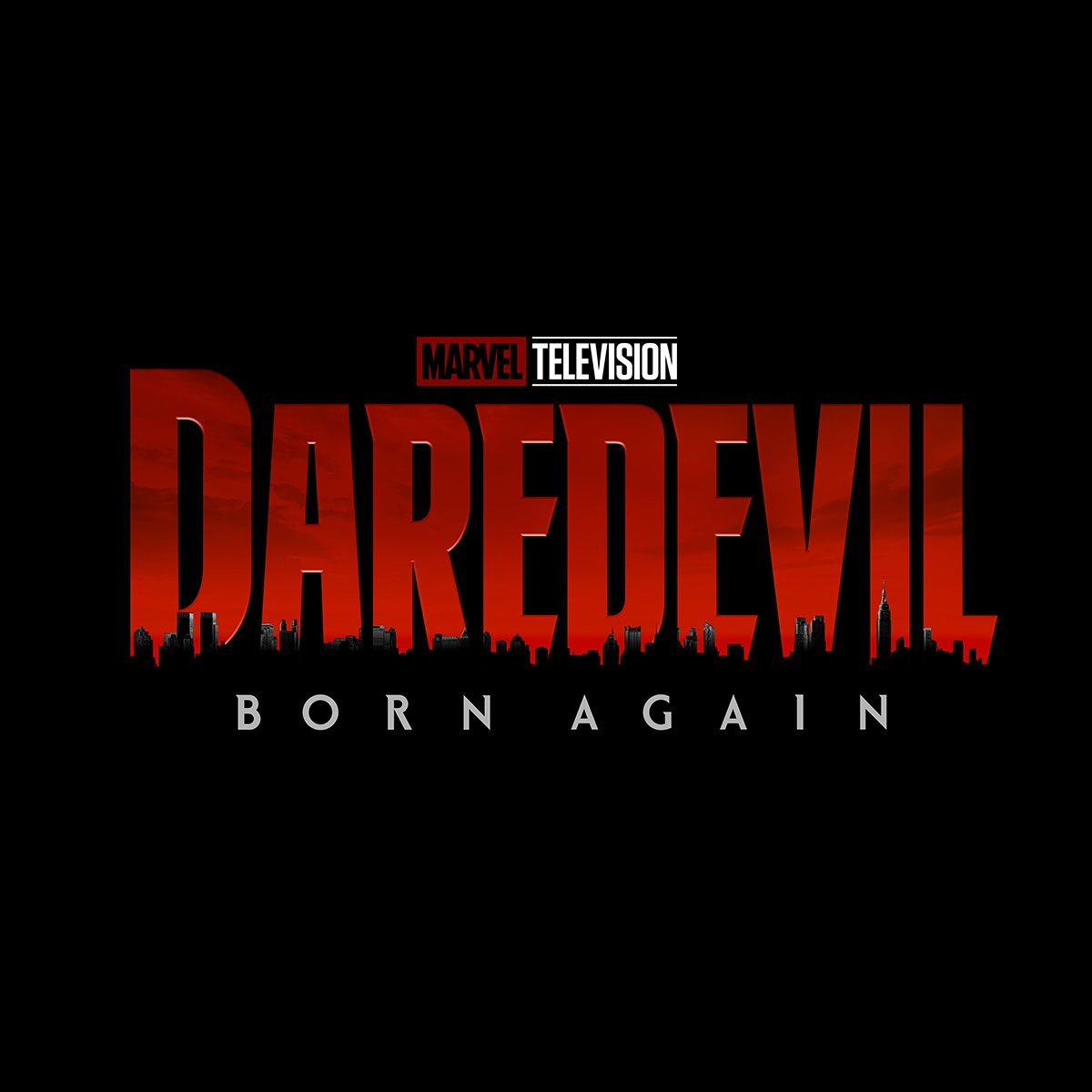 QuidVacuo's tweet photo. ¡RESUMEN DE LA NYCC DE MARVEL!

- ‘YOUR FRIENDLY NEIGHBORHOOD SPIDER-MAN’ llegará en Otoño de 2026, Gwen Stacy, Venom y DareDevil aparecerán en la serie. 

- ‘X-MEN 97’ estrenará su segunda temporada en verano de 2026. La serie presentará de nuevo a la Fuerza Fénix y el presente, pasado y futuro

- ‘DAREDEVIL BORN AGAIN’ llegará en Marzo de 2026. Wilson Fisk tiene una cárcel subterránea, Foggy vuelve, Matt y Karen bailan y se besan. Jessica Jones atacara a Matt. Hay armas de ultrasonido para luchar contra DareDevil.

- ‘WONDER MAN’ será una sátira sobre el propio MCU y lo que cuesta ser actor y vivir de ello. Llegara el 27 de Enero 

- ‘VISION QUEST’ será el final de la trilogía WandaVision. White Vision se monta su propio HEX mental en el cyberspacio y regresan todas las IA de Tony Stark, el JARVIS de Agent Carter, ULTRON y aparecerá Tommy Maximoff. Sin fecha pero en 2026.