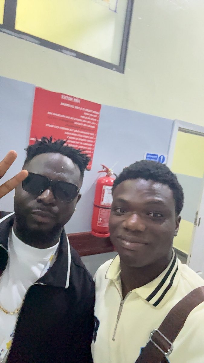 Kingsheyyy's tweet image. Low camera Quality Ik 🙂‍↕️

Met with @SamuelXeus backstage today @blockfestafrica 😮‍💨❤️
It was great connecting with Great Web3 like-minds today as we got to share a quick talk on the importance of the growth of Web3 in Africa 

Thank you @SamuelXeus for hosting such a wonderful…