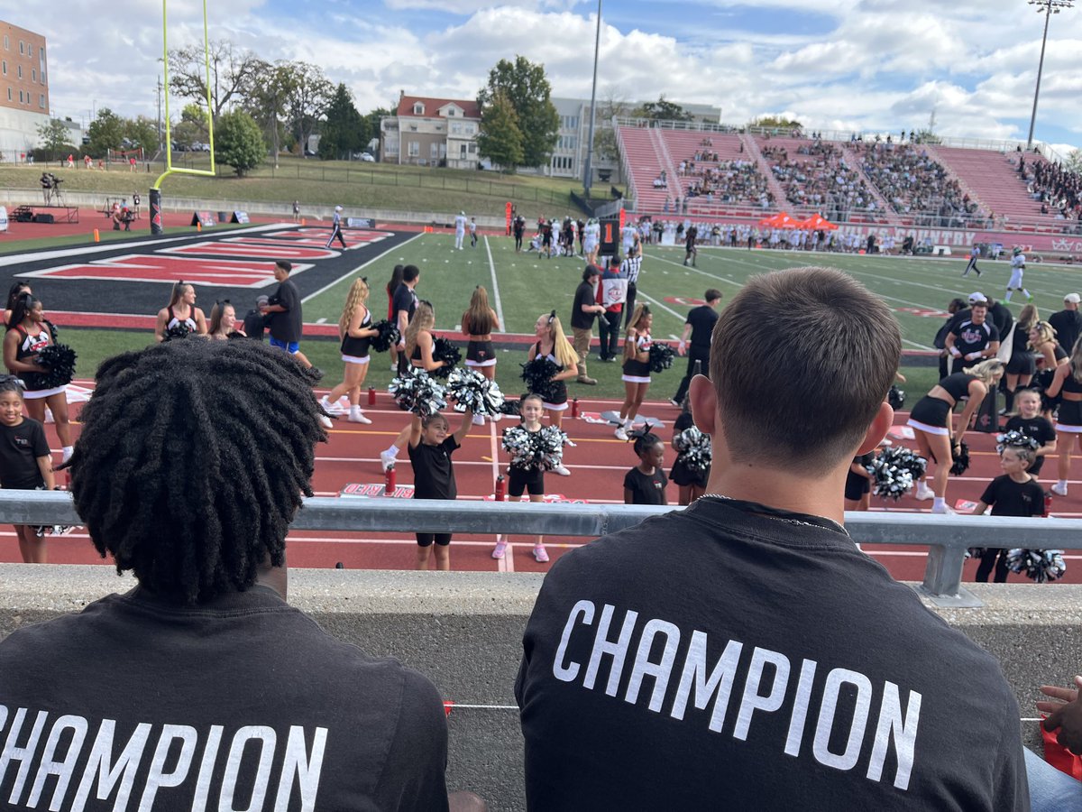 <a href="/VillegasCruz6/">Cruz Villegas</a> <a href="/SethJohns0n/">Seth Johnson</a> <a href="/WHSFootball2/">WHS Football</a> <a href="/UCMFootballTeam/">Mules Football</a> on the game day visit. Thanks <a href="/CoachHoltzclaw/">Joe Holtzclaw</a> <a href="/JoshLamberson/">Coach Lambo</a> for the hospitality and experience.