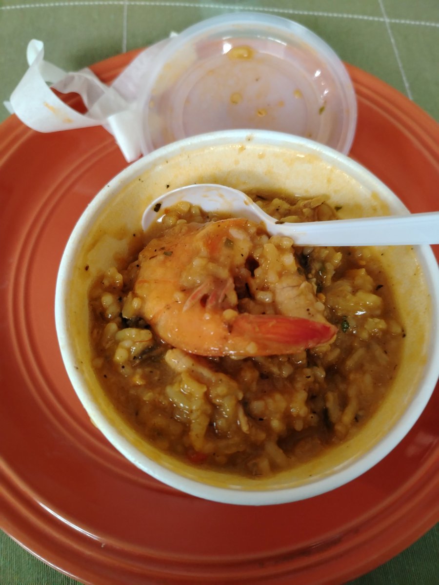 Un guacho de mariscos sabatino, para no perder la costumbre.