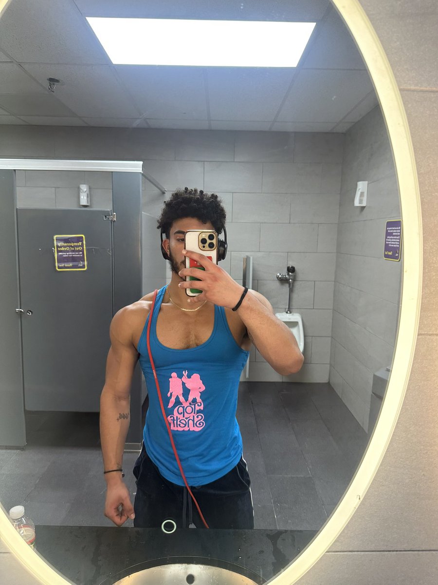 selling merch next friday at LPW (pecs not included)