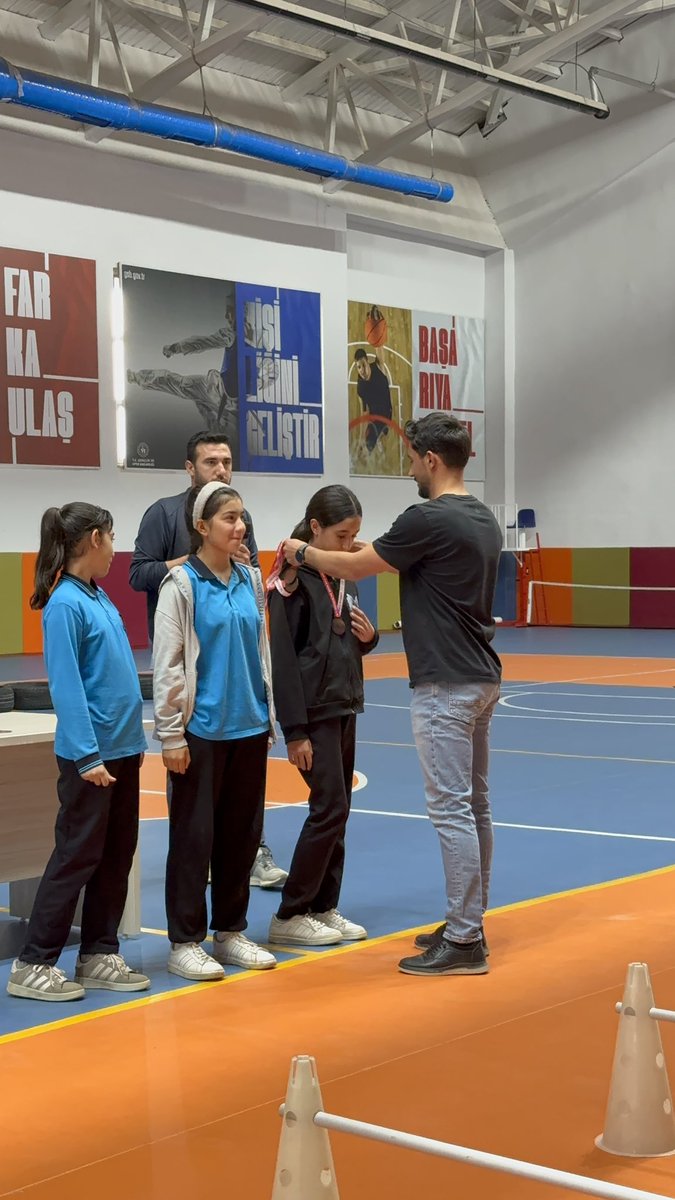 mhmtclk004's tweet photo. 📍 İslahiye Gençlik ve Spor İlçe Müdürlüğü

Dünya kız çocukları gününde sporcularımıza sportif etkinlikler ve parkur yarışması düzenledik. 
Dünya kız çocuklar gününüz kutlu olsun 

@Numannafizsahin @mehmetsoylu2023  @demirlevent1  @ibrahimh_polat @ibrahimtknr74 https://t.co/FgmusgDmb2