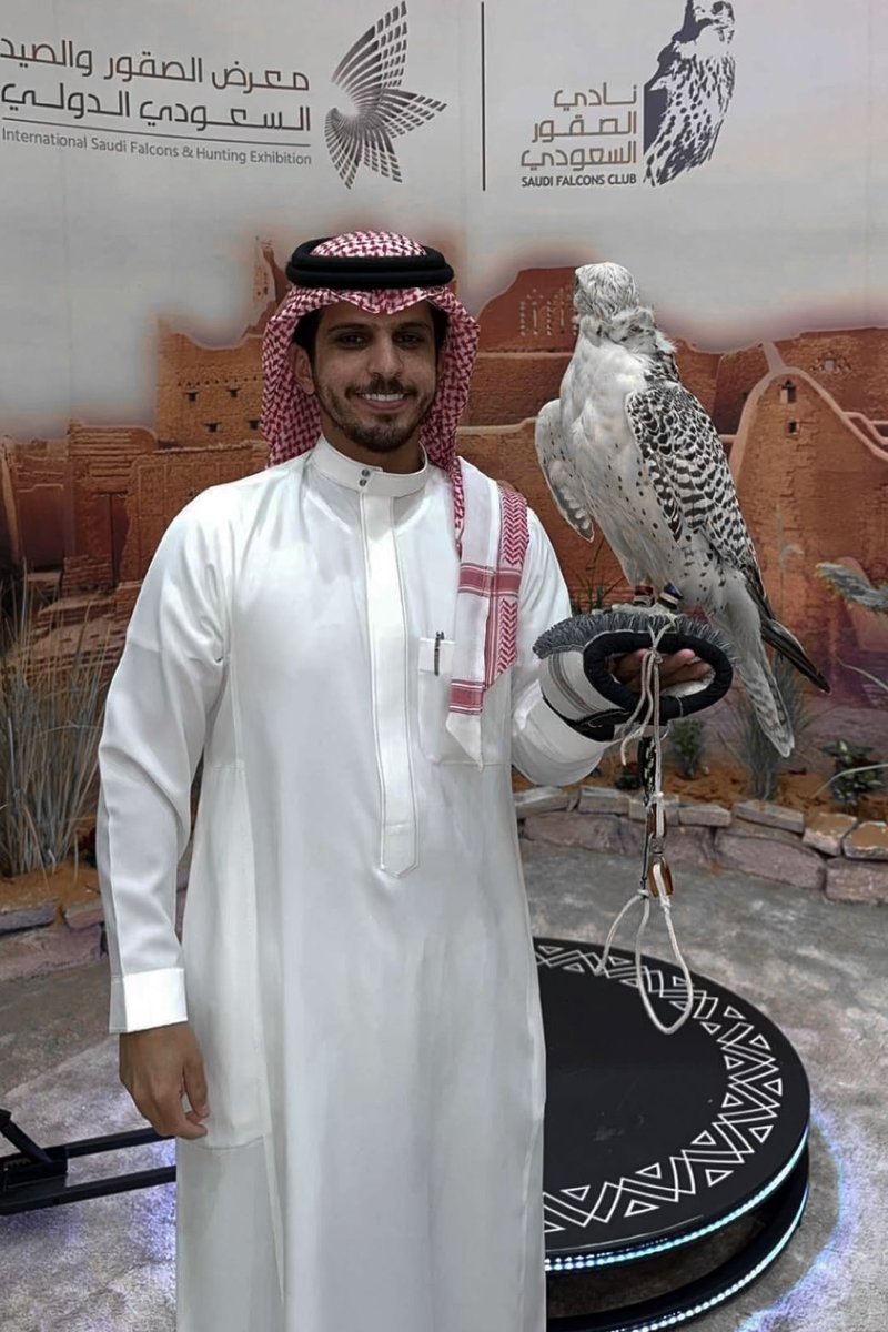 Sbaal0's tweet image. 🤎!
#فهد_الرقاص 
#عالم_يشبهك #معرض_الصقور_والصيد_السعودي_الدولي