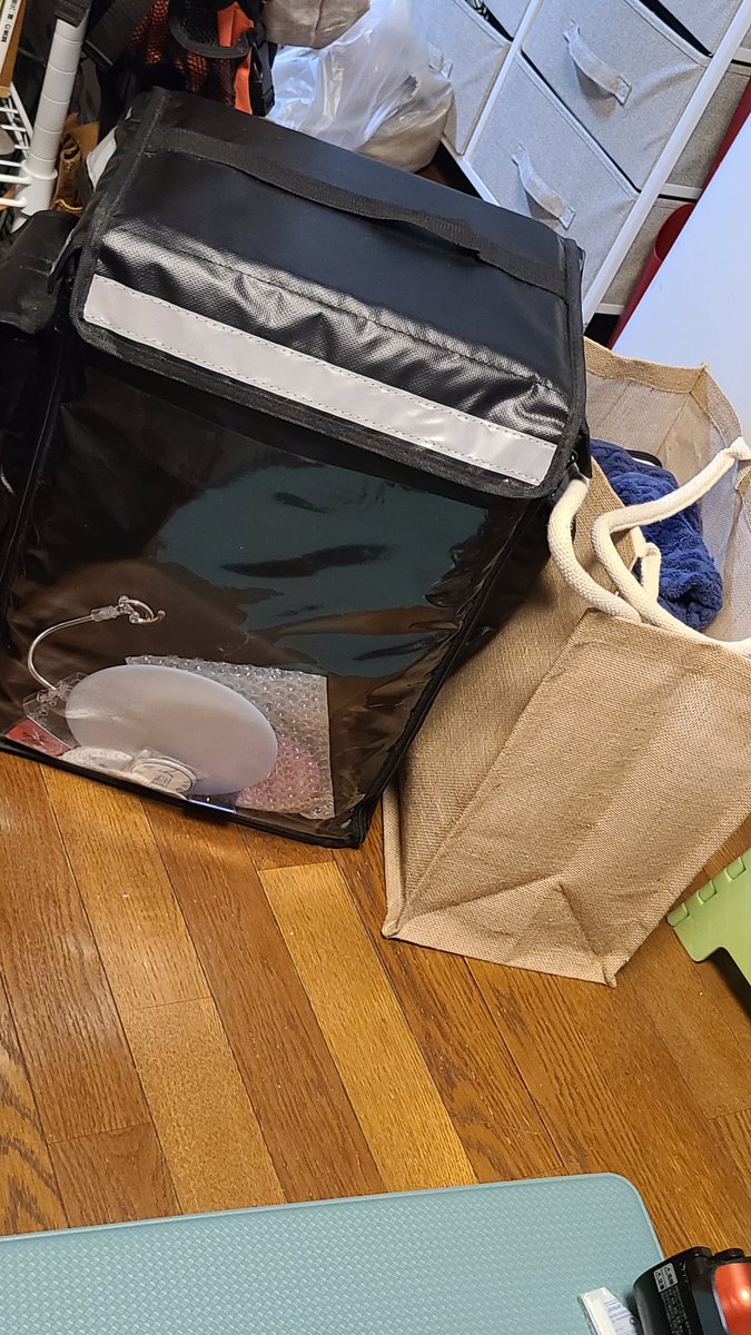展示会荷造りできた！
さあ、まずは風呂入って寝よう！
若干天気が心配だけど、
楽しみだわさー
#ふらっとにっぽり
