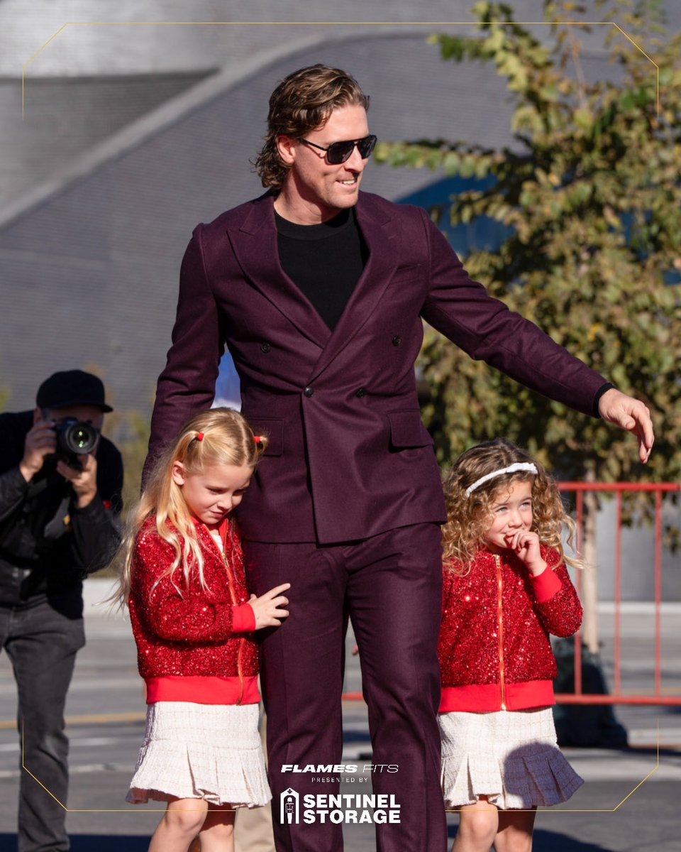 NHLFlames's tweet photo. Coleman fam 🥰 https://t.co/ralRDiRfTt