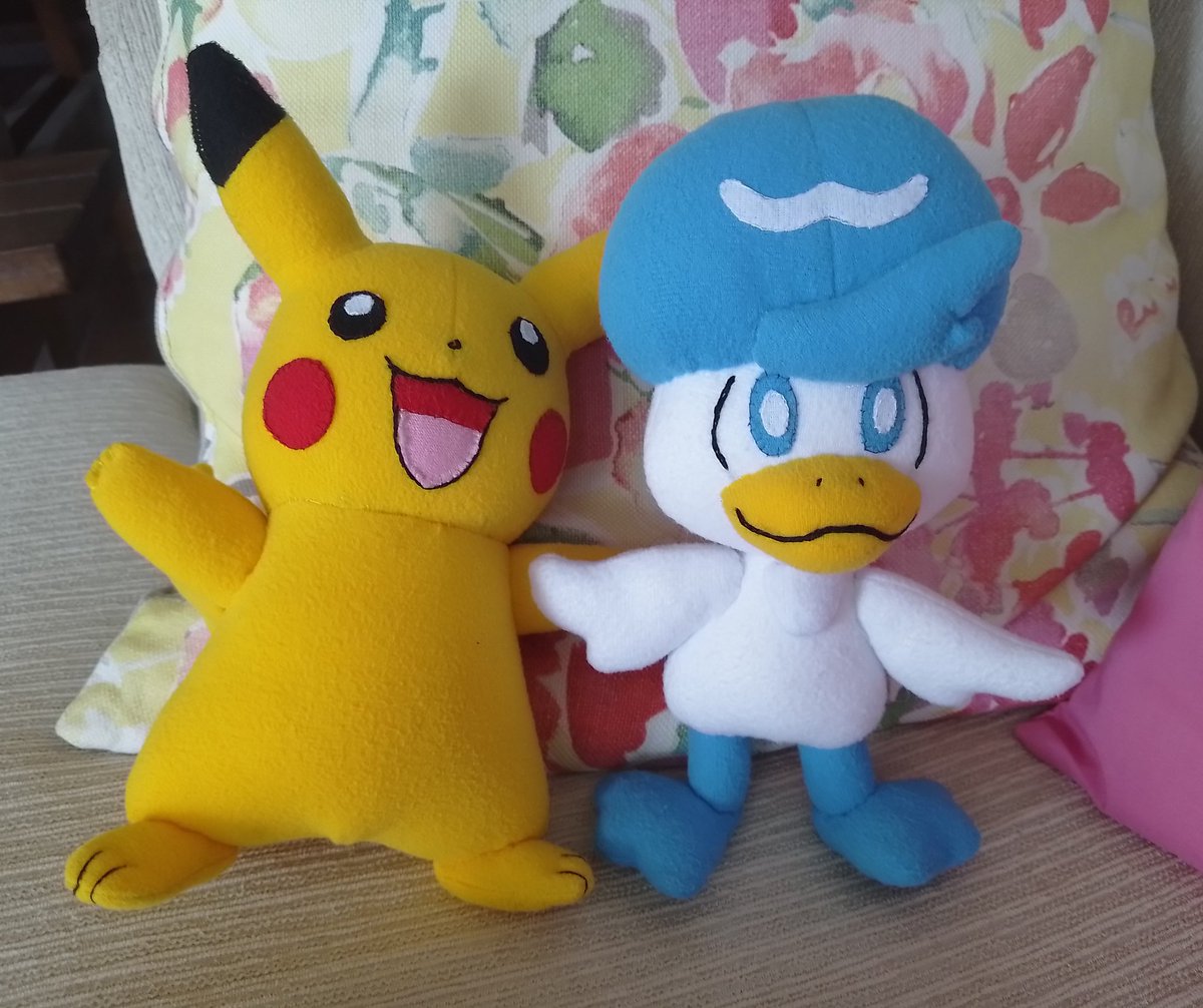 Listos Pikachu y Quaxly