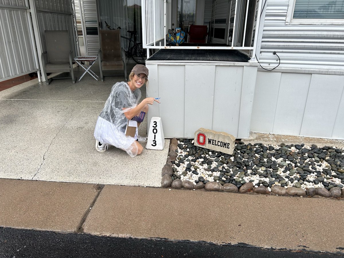 TexPolesky's tweet image. We’re back out here chasing more ballots for @taylorformesa today! We met up with Bruce, a proud Trump supporter who loved Charlie Kirk!

Bruce is voting for Dorean to keep traditional values in Mesa, and he doesn’t want a Kamala Harris “Republican” like Julie Spilsbury…