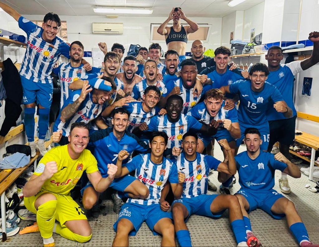 Estos tíos me van a matar de un infarto 🫀➕3️⃣

#𝗖𝗮𝗺𝗶𝗻𝗲𝗺𝗼𝘀𝗝𝘂𝗻𝘁𝗼𝘀 🤝🏻 💙🤍