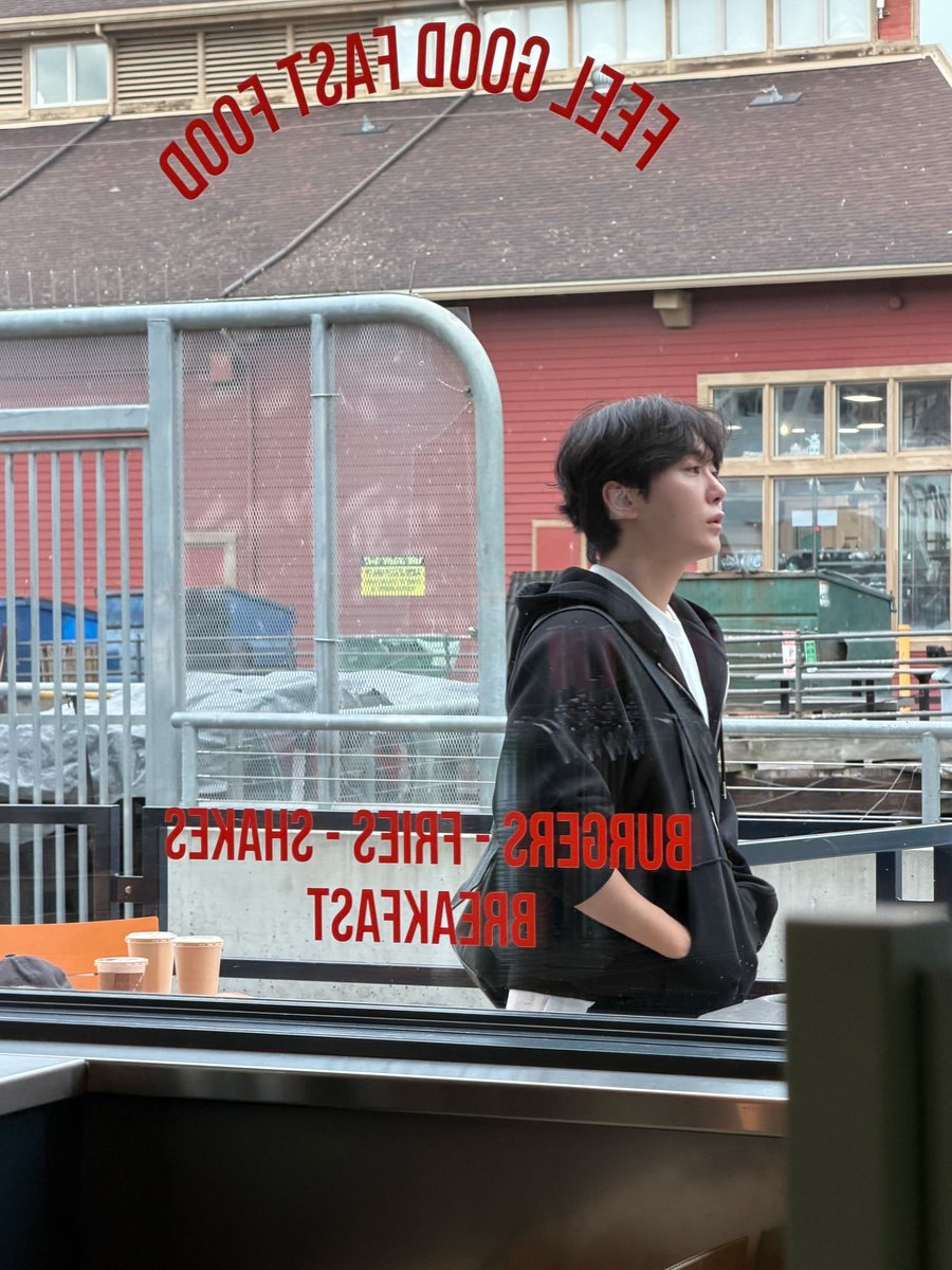 Booluvda_ tweet picture