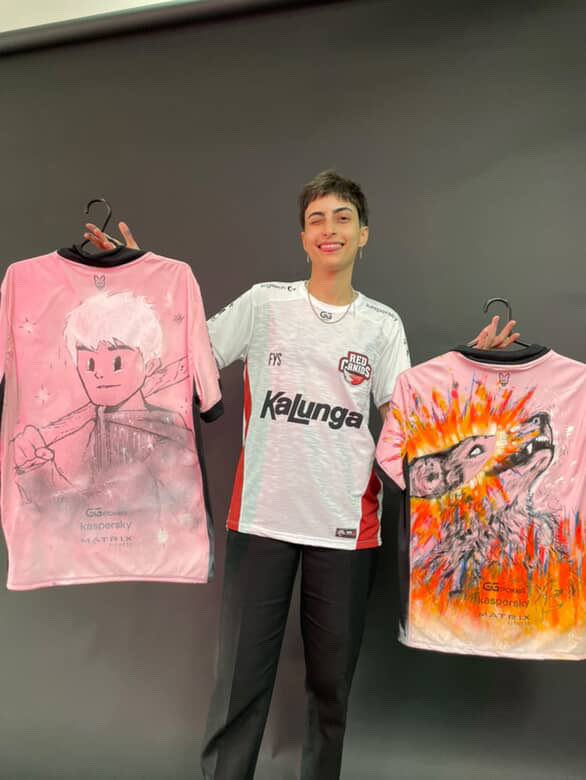 larababu's tweet photo. Outubro Rosa na @REDCanids!!!

Obrigada pela oportunidade de fazer minha arte e apoiar essa causa incrível. 

@frostylolx obrigada pra confiança de entregar essa camisa nas minhas mãos ❤️

@LTASul e @mariafogueta cobriram tudo! 

#gored https://t.co/uiebAY0q7a