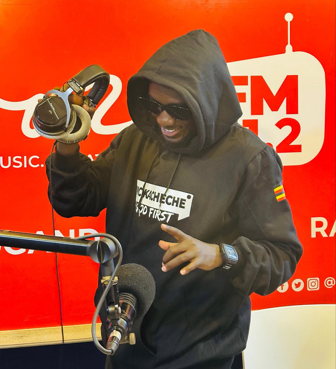 Hodari Nelly Ug 🇺🇬 (@hodarinelly8) on Twitter photo Let’s go party <a href="/912CroozeFM/">91.2 Crooze FM</a> with <a href="/Mc_Kacheche/">Mc Kacheche Starboy</a> @deejayemma_official 📻💯💥🕺🏻
Just drop your requests and where you’re catching the Vibe from !!!
Remember - 6th Dec We back at Mbarara University Inn for #mbararaboyexperienceseason2 Let’s go party <a href="/912CroozeFM/">91.2 Crooze FM</a> with <a href="/Mc_Kacheche/">Mc Kacheche Starboy</a> @deejayemma_official 📻💯💥🕺🏻
Just drop your requests and where you’re catching the Vibe from !!!
Remember - 6th Dec We back at Mbarara University Inn for #mbararaboyexperienceseason2