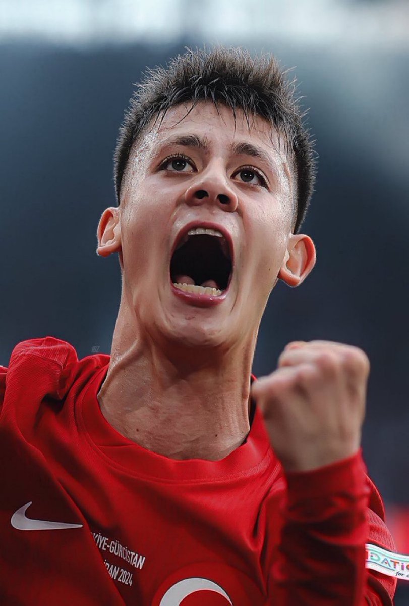 theMadridZone's tweet image. 🚨 GOOOOAL! ARDA GÜLER SCORES FOR TURKEY! 🇹🇷⚡️
