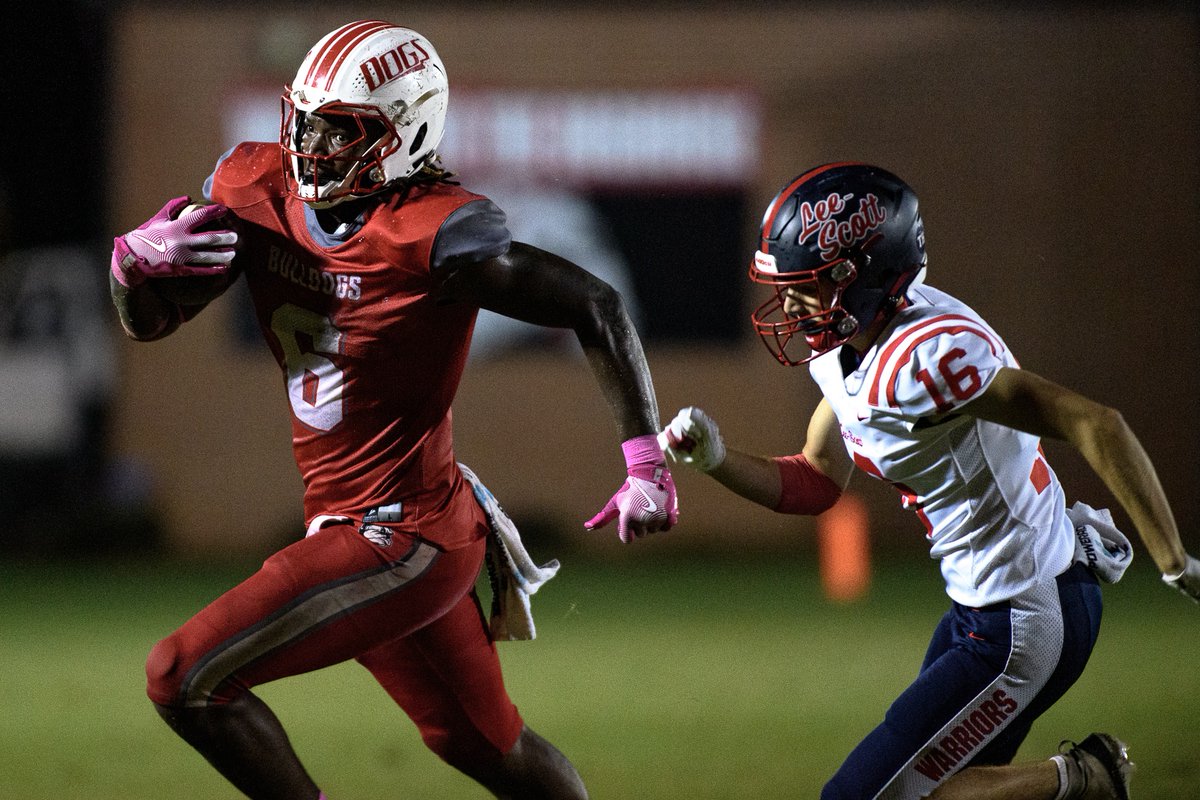 adamsparksphoto's tweet image. Some second-half frames from Wadley&apos;s 42-7 win over Lee-Scott on Friday.

Opelika-Auburn News subscribers can see more in the online gallery here: oanow.com/sports/high-sc…