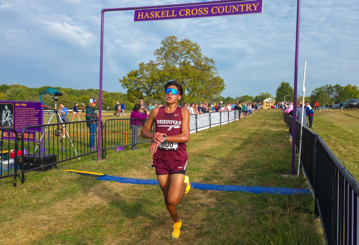 ndnsports's tweet image. Congratulations to Ogana Swimmer (Eastern Band Cherokee), out of Sequoyah HS in Tahlequah, Okla., who took 1st place with a 15:26.30 in the high school boy&apos;s division at the Billy Mills Classic on the campus of Haskell Indian Nations University in Lawrence, KS.
#NativePreps #EBCI