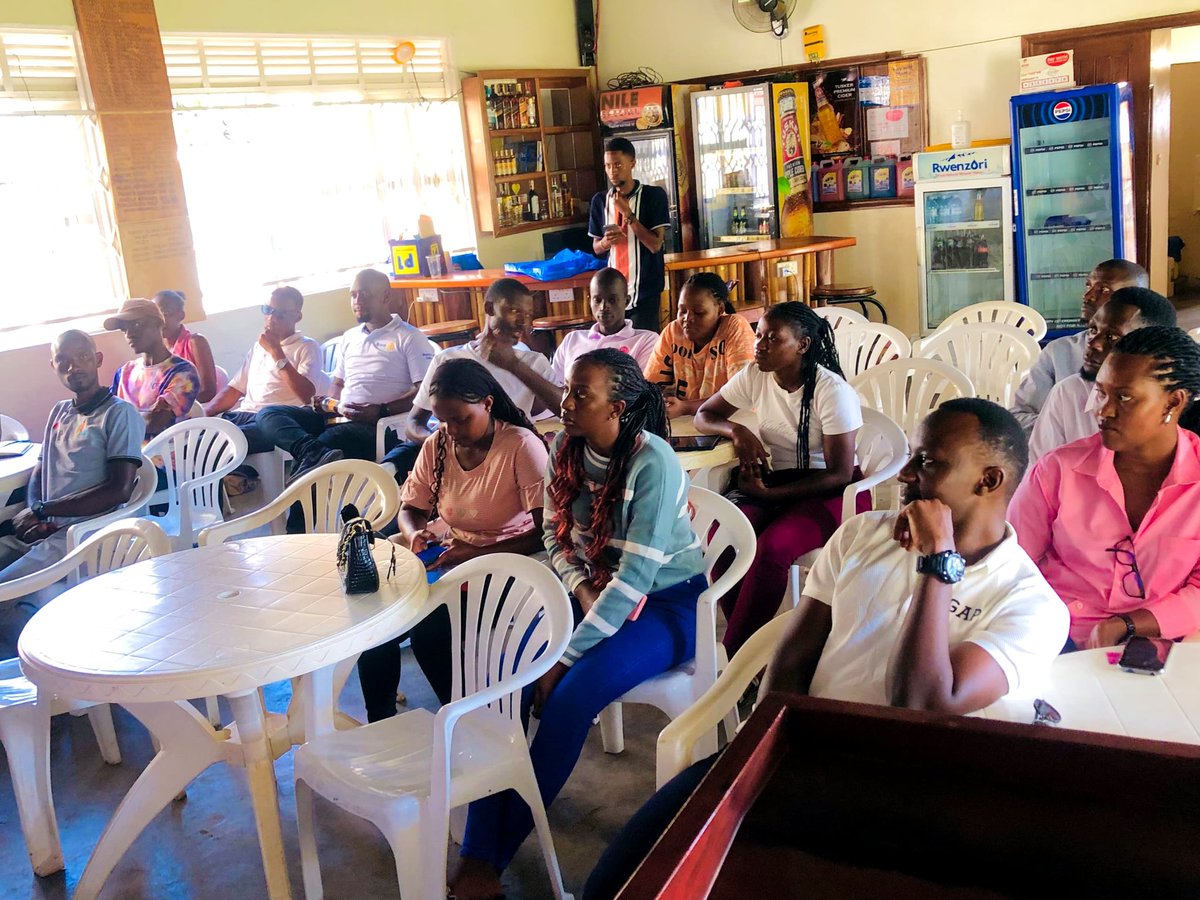 OfmubsMbarara's tweet photo. On behalf of the Rotaract club of MUBs Mbarara and Rotaract club of MUST, we extend our heartfelt appreciation to each one of you for attending today’s fellowship and the District Rotaract Representative’s Official Visit. https://t.co/I6dt2NGqnt