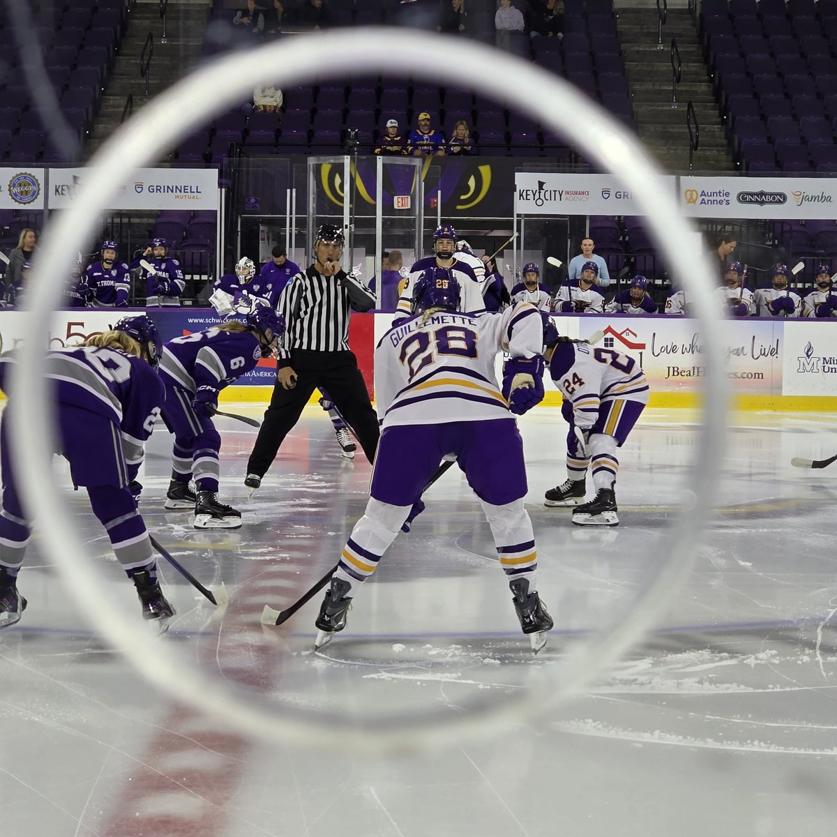 Obligatory #GlassHole puck drop <a href="/MinnStWHockey/">Minnesota State Women’s Hockey</a> vs <a href="/TommieWHockey/">St. Thomas Women's Hockey</a> <a href="/WCHA_WHockey/">WCHA Hockey</a> #HornsUp