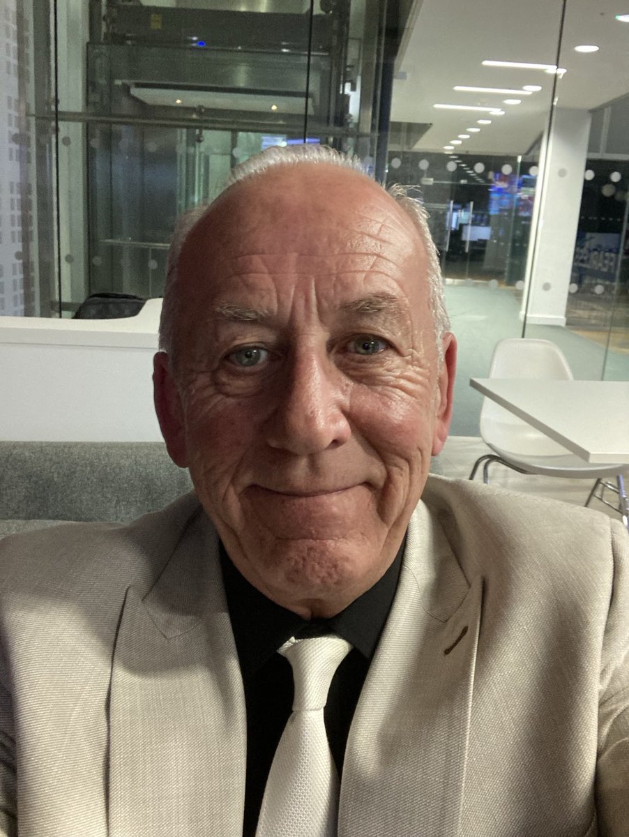 PeterBleksley's tweet image. Good Evening All, I’m in the green room at @GBNEWS, all ready to appear on The ⁦@alexharmstrong⁩ Show between 9pm and midnight. Please tune in…