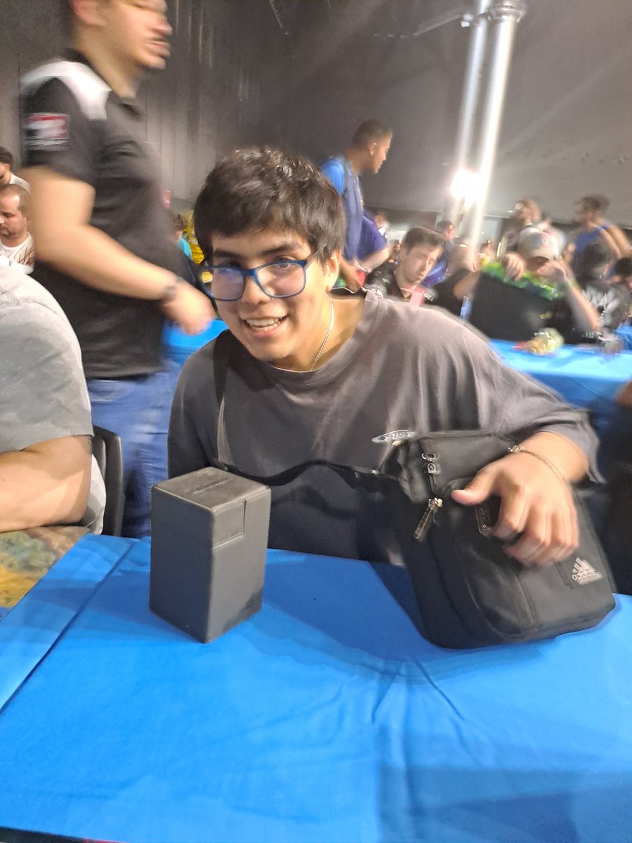 On a date. Kinda nervous 👉👈