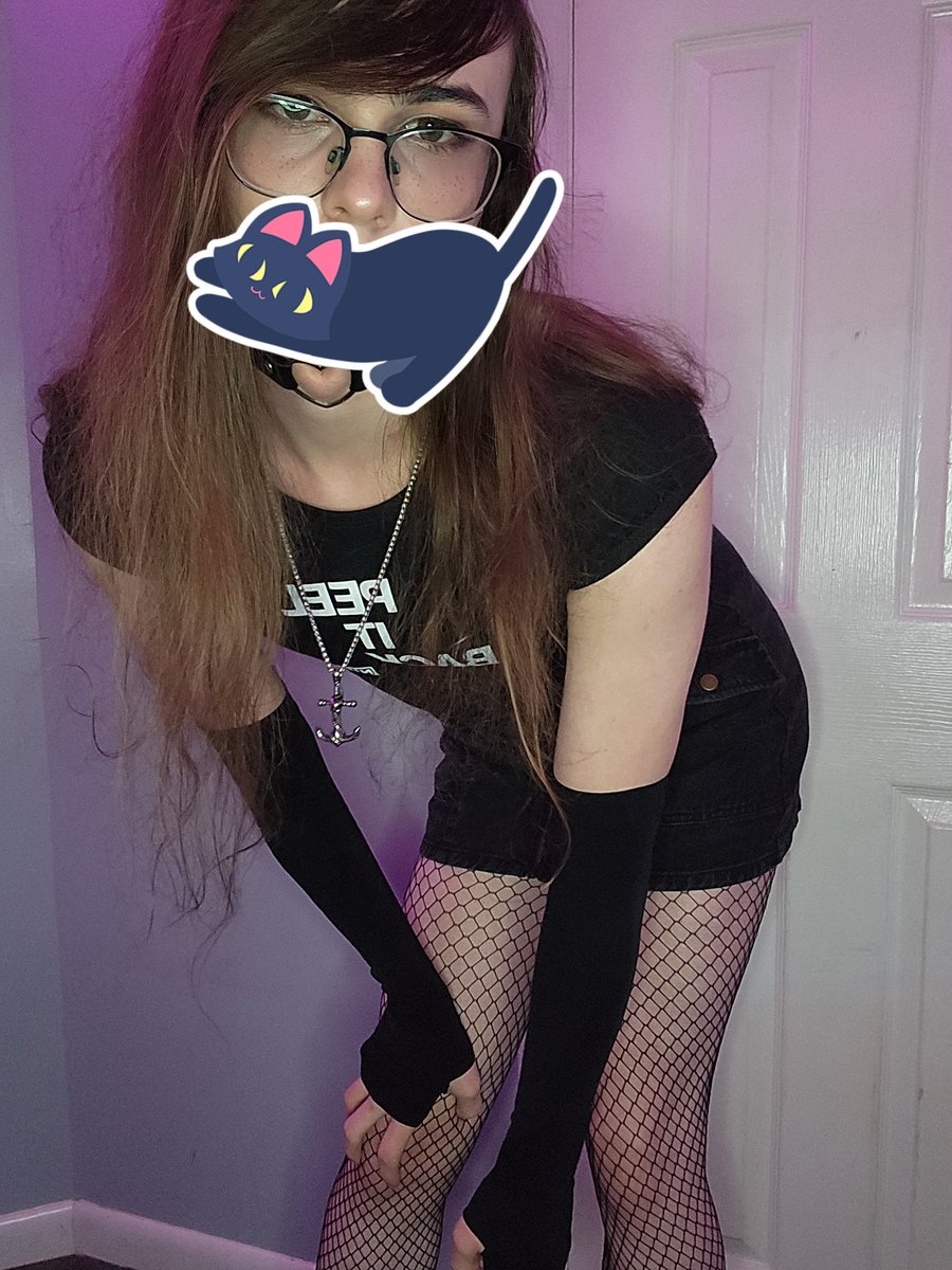 technopath89's tweet image. gonna go golfing or something later. i love wacking balls.