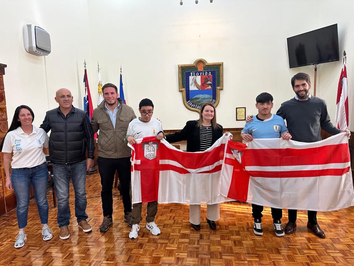 El director de Deportes, <a href="/FacuBraccoo/">Facundo Bracco</a>, acompañó a los representantes floridenses de la Selección Uruguaya de Fútbol PC7, que disputan la Copa América.
Felicitamos a los jugadores Facundo Echeverría y Lucio Zelayes, al cuerpo técnico y profesionales que integran la delegación.