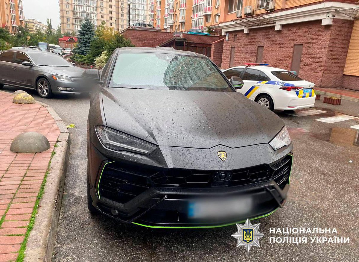 Panchenko_X's tweet image. Major Ukrainian crypto investor dead. Found in his Lamborghini, killed by a self-inflicted gunshot from a pistol given by Ukraine’s intelligence chief.

Corruption rules Ukraine’s political and economic circles. Huge money stolen in the war.  Crypto channeling tens of billions in…
