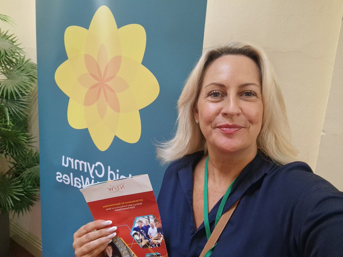 LisaMytton's tweet image. Great to be at @Plaid_Cymru conference today valuable discussions on skills, education &amp;amp; employment Also great to catch up with @ColegauCymru colleagues! @NTFWwbl @cefincampbell @RhunapIorwerth 👏
#Apprenticeships #Skills #Education #PlaidCymru