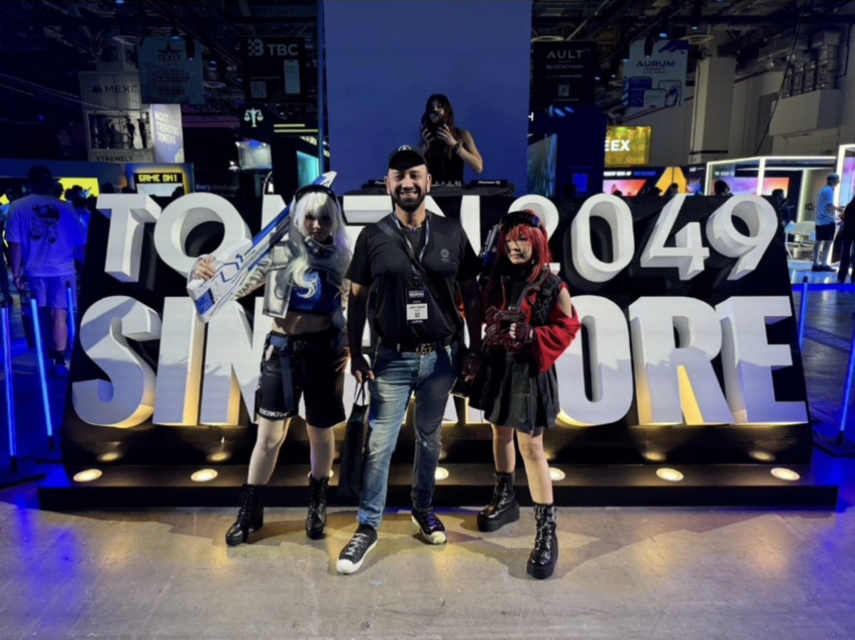 SajadiJohn's tweet image. At Token2049 Singapore 🚀
Incredible energy networking with visionary teams and all driving Web3 forward to make decentralized communities more accessible and impactful. 🌐✨
@IBVMCHAIN @SajadiJohn @token2049 #ibvm #btc