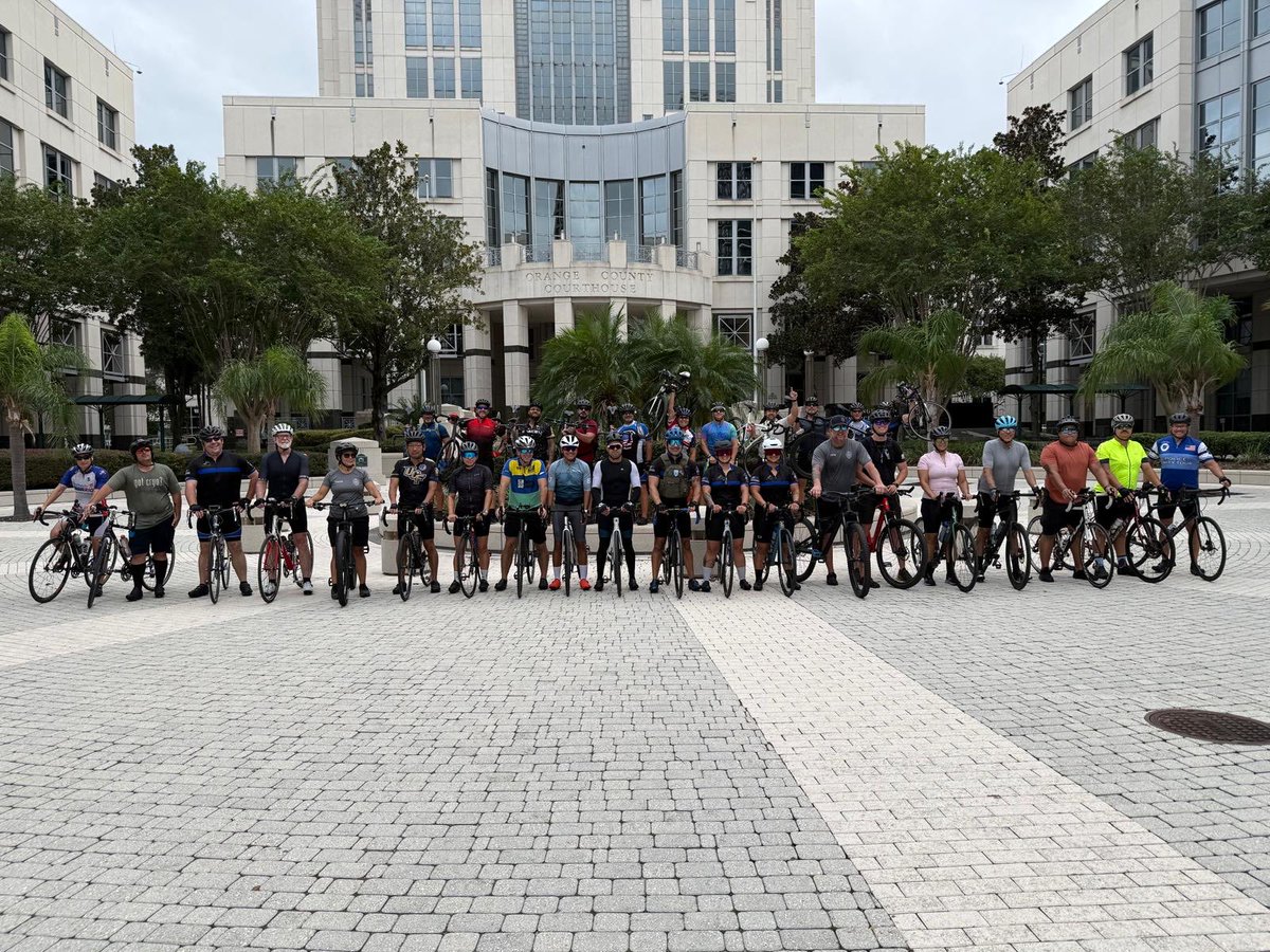 OrlandoPolice's tweet image. Today, Orlando Police officers participated in the Honor the Fallen Annual Bicycle Ride, organized by Concerns of Police Survivors (C.O.P.S.). Officers from law enforcement agencies across Central Florida rode 30 miles to honor those who made the ultimate sacrifice.
The riders…