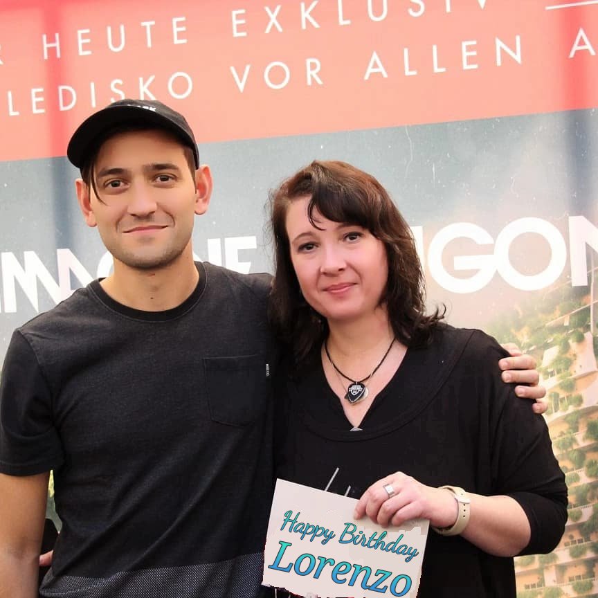 JanineRLp's tweet photo. @heydudeimadam @lorenzoerr Happy Birthday @lorenzoerr , i wish you a great day 🍀🎉🥳🍾🎁🌞. https://t.co/B6noLrRnhY