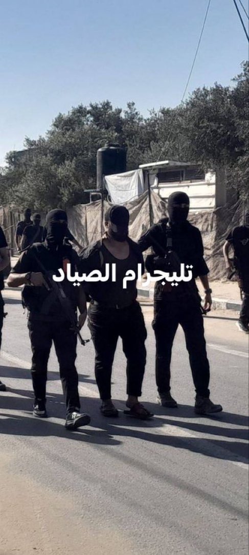 ÚLTIMA HORA: Hamás está recorriendo toda la Franja de Gaza y secuestrando palestinos "colaboradores de Israel".

¿Dónde está la indignación internacional?