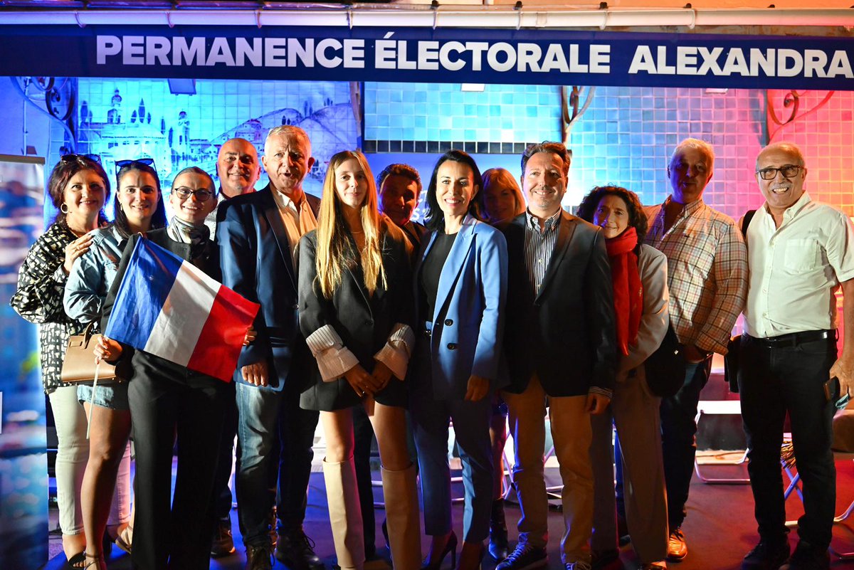 RN_Nice06's tweet photo. 😃 Que de monde hier soir lors de l’inauguration de la permanence municipale d’@A_Masson06 en vue des élections sur #Menton ! 🍋

Nous étions évidemment présents pour lui apporter tout notre soutien dans cette échéance qu’attendent les mentonnais !

Bonne route 😌 https://t.co/WIkgw5BFhm