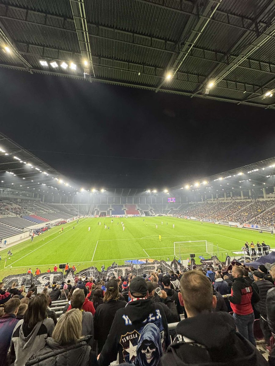 WislaVSLiga's tweet image. 📝 Oceny zawodników Wisły Kraków w meczu przeciwko Pogoni Szczecin:

Letkiewicz - 4
Baniowski - 4,5
Biedrzycki - 4,5
Colley - 4
Ertlthaler - 4
Giger - 3,5
Igbekeme - 4
Lelieveld - 3
Omic - 3,5
Rodado - 5
Sukiennicki - 3
Broda - 3,5
Duarte - 5
Nikaj - 5,5

#POGWIS