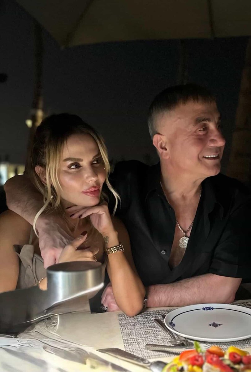 Allahım sizleri birbirinizden ayırmasın inşallah kıymetli büyüğüm canım abim reisim 
<a href="/sedat_peker/">Sedat Peker</a> 
#birumutturyaşamak