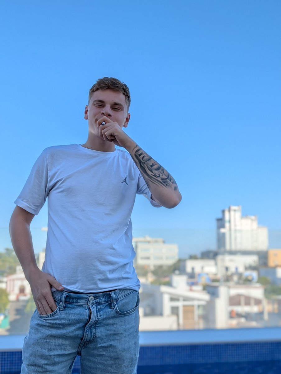 Führung ist das A und O 🔥
Und ich weiß ganz genau, wie man damit umgeht 😈
Also knie nieder und komm in meine DMs… 🐾

#Dominanz #Master #Sklave #Führung #Control #ObeyMe #Kneel #PowerGame #Domination #NSFW #Onlyfans #Telegram #AlphaEnergy