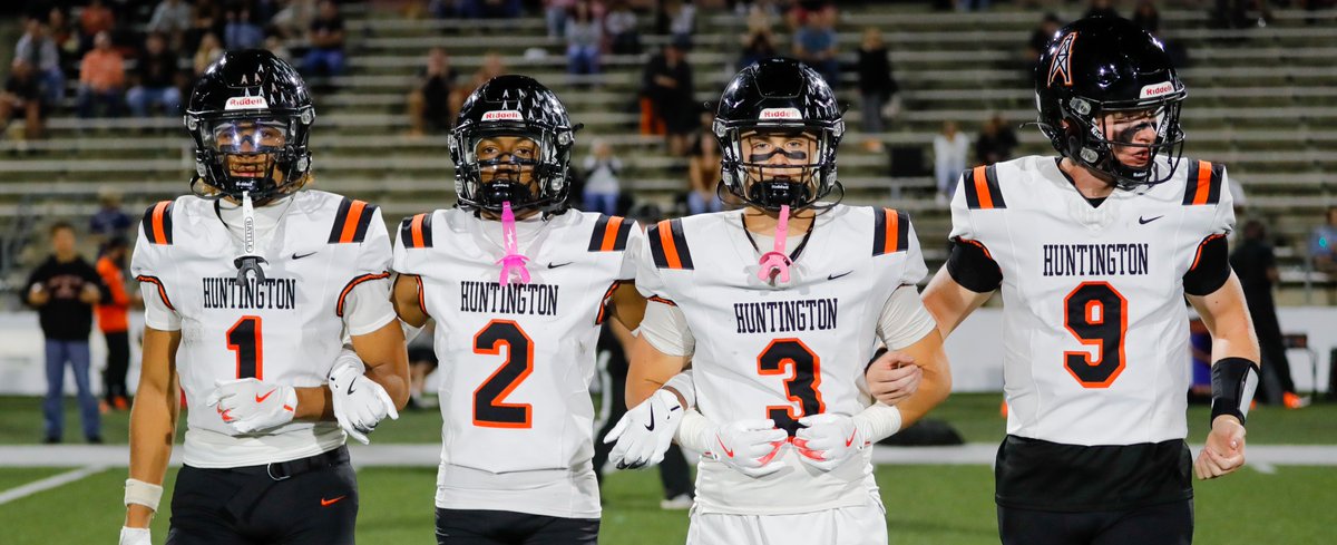 Edgar_Serrano8's tweet photo. Huntington Beach vs La Habra (35-30)

Congrats to both teams for keeping this game exiting and entertaining.

For more pictures, click on the link:
https://t.co/DzUXv92Xi4

@LaHabraHS  @LHHSFootbal  @HBHSFootball  @theoilspill  @ocvarsity  @ocregister @fjuhsd https://t.co/uL4FrckRry