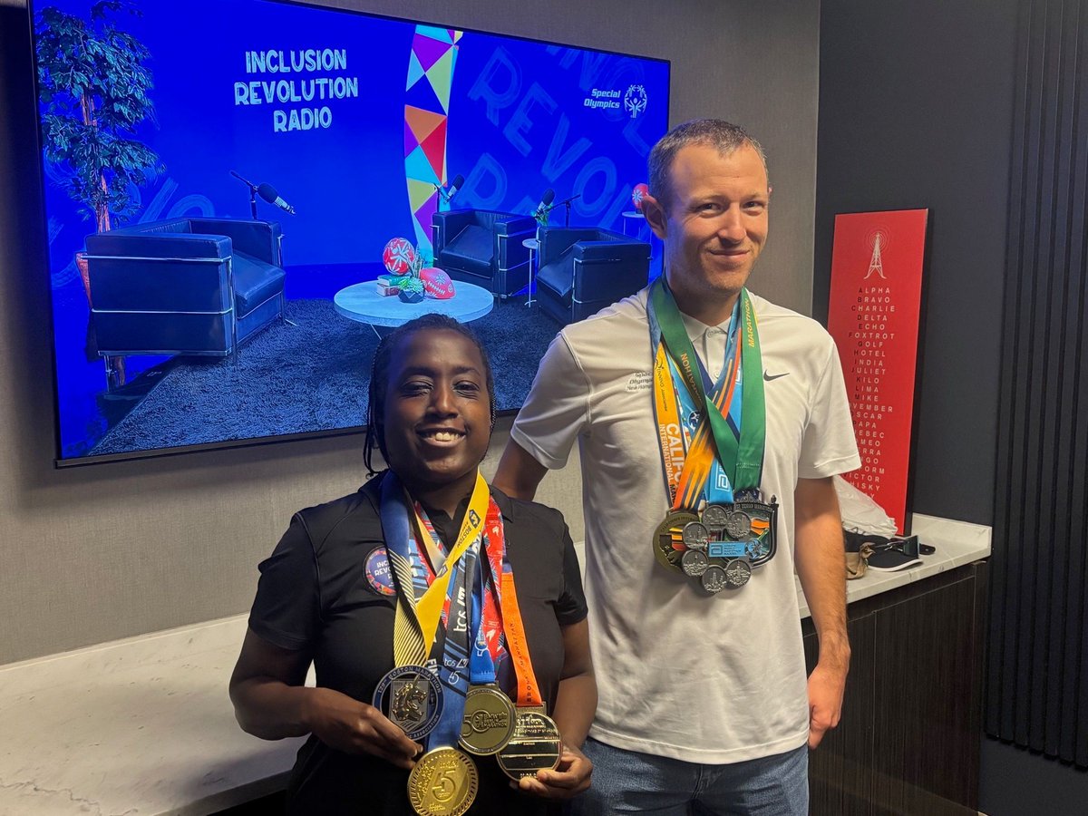 SONewHampshire's tweet photo. Earlier this week, Thomas Cantara joined former SONH Board Member Mark Duggan in Washington, D.C. to record an episode of Inclusion Revolution Radio 🎙️.
He shared his journey of completing all six World Marathon Majors 🏃🌍 + the impact of @SpecialOlympics. 🙌
#SONH https://t.co/GV6QI6WLqC