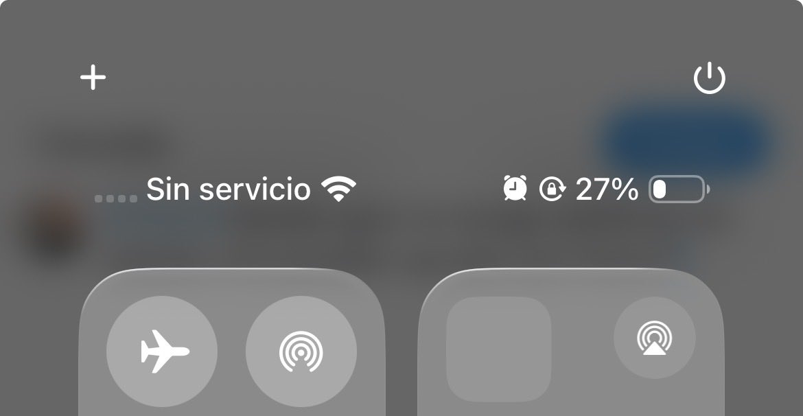 XMSaan's tweet photo. @Telcel desde ayer no tengo señal en mi celular, me pueden ayudar por favor? https://t.co/vbqLnmu4yq