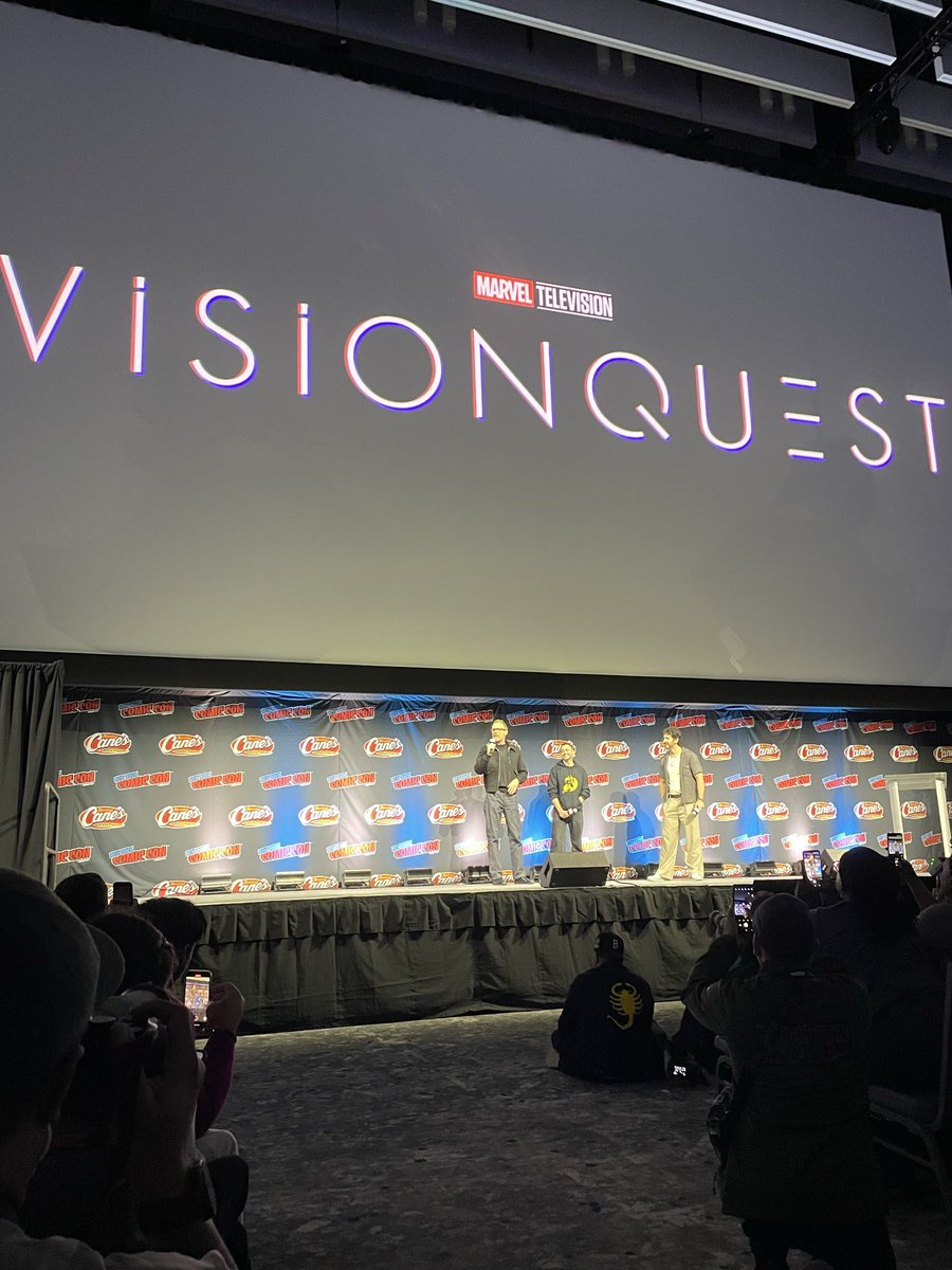 FenicLine's tweet image. - التفاصيل الأولى لفيلم &quot;VISIONQUEST&quot;

- يحتفظ وايت فيجن بجميع ذكريات فيلم Vision الأصلي ولكنه يجد صعوبة في التواصل مع المشاعر

- يظهر كل من ألترون، وفرايداي، وإديث، ودوم-إي، وجارفيس بأشكال بشرية

- سيصدر في عام 2026 على Disney+