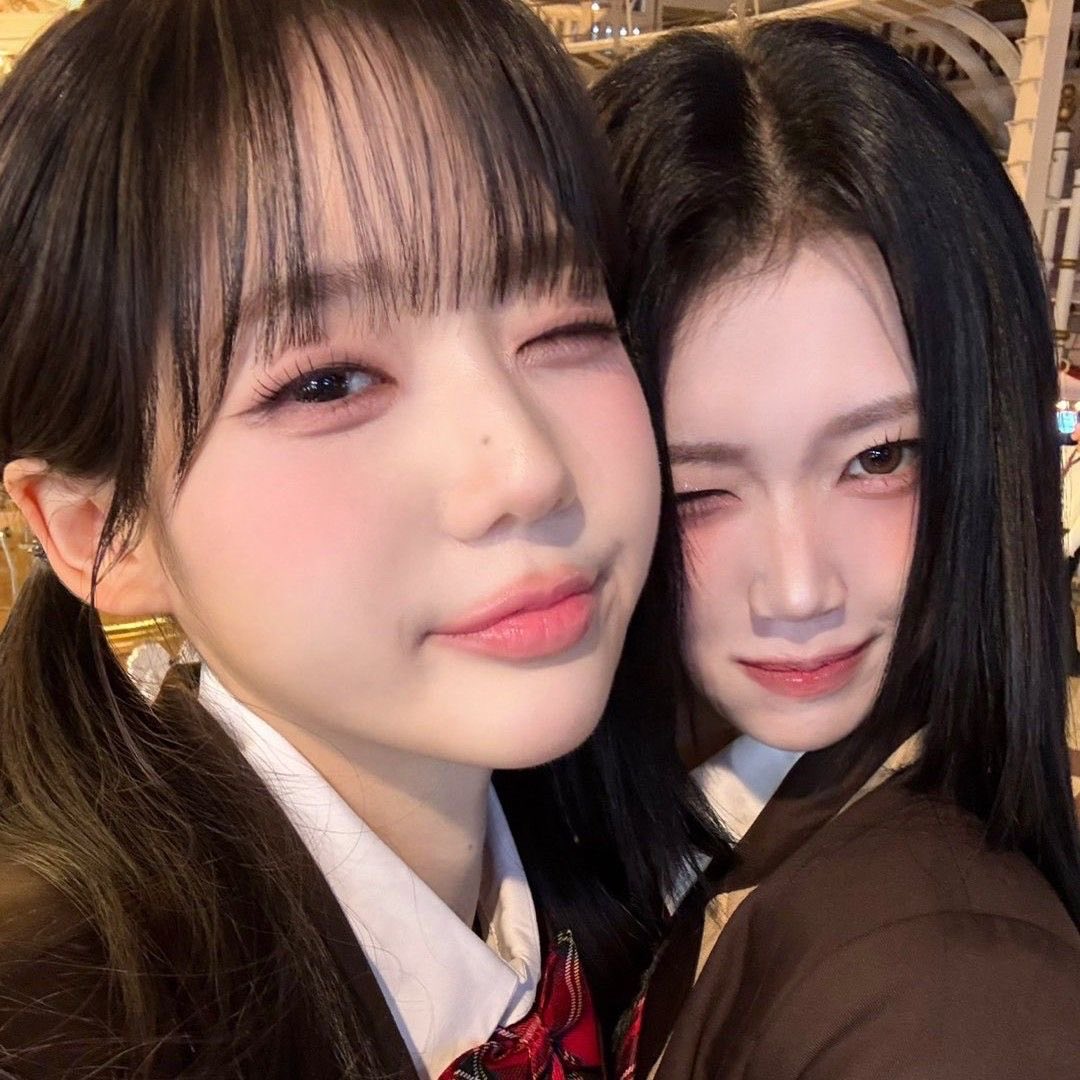 flovaces's tweet photo. Giveaway!

Prizes: Seoyeon Yubin B217 🐹🐯
Winners: Two

How to enter:
- Like, retweet this post, follow me
- Like, retweet quoted post
- Reply with ID (to this post)

Giveaway ends Oct 24 05:24 PM PST
Good luck!!
#tripleS #트리플에스 https://t.co/FZb7oYVX3G