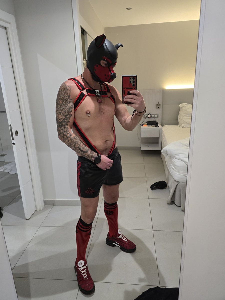 Gogo dancing pups for Hard on <a href="/MFW_GC/">MaspalomasFetishPride</a> 

💚 - <a href="/Pup_Nathair_/">Pup Nathair 🐶 🔜 Doggy weekend Club Locked</a> 
🩷💛 - <a href="/JacquesPup/">Pup Jacques</a>