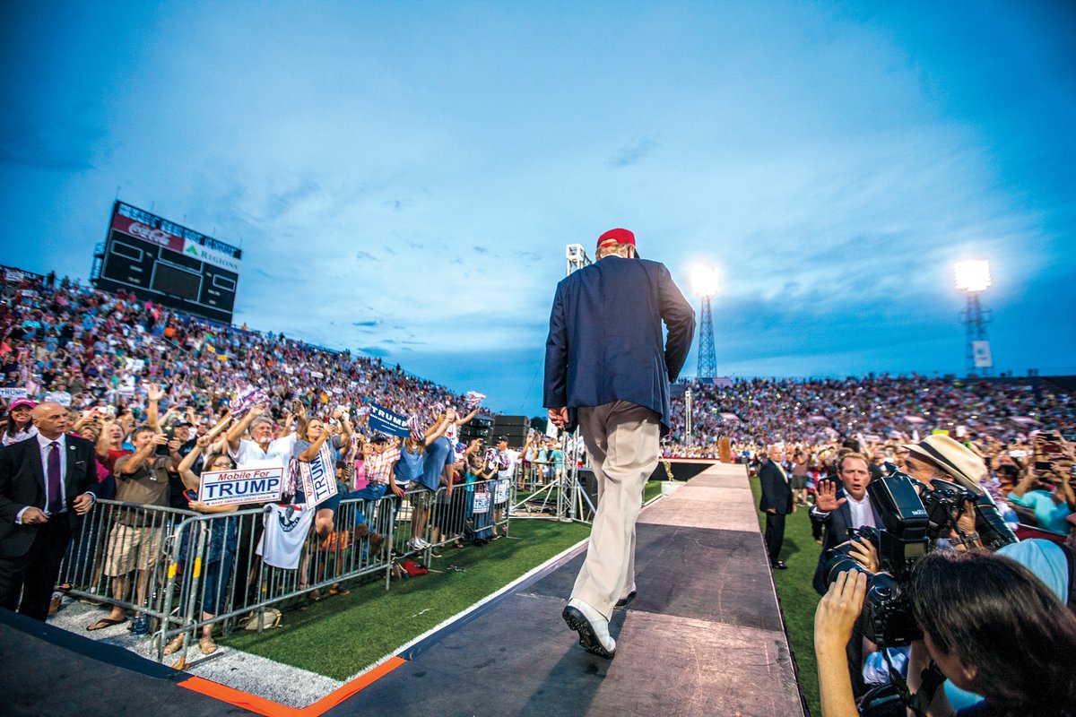 MythoMAGA's tweet image. An early rally in the 2016 election, in Mobile, Alabama.