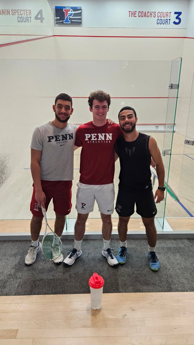 A rainy afternoon in Philly...perfect weather to stay inside and watch these legends do some training 😎