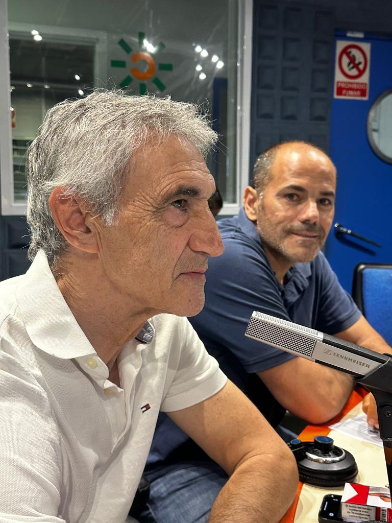 🔊 <a href="/AntonioKaiser5/">Antonio Alvarez</a> y <a href="/SBallesta9/">SalvaBallesta9</a>, pendientes del 🇪🇸España-Georgia🇬🇪

🗣️ Les acompañan en los comentarios Oliverio Álvarez 'Oli', Juan Peña Varela y <a href="/JSM_Villalba/">JM Villalba</a>

🎙️Con la narración de <a href="/plazaro67/">Pedro Lázaro Gómara</a> y <a href="/JesusMarquezz/">Jesús Márquez Pigner</a> en la dirección

📻 <a href="/RAInformacion/">Radio Andalucía Información</a>
🌐 csur.red/cBor50TncyQ
📱App