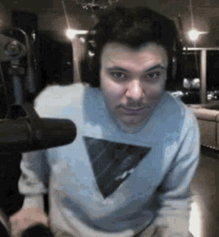 Teufzer EN tweet media