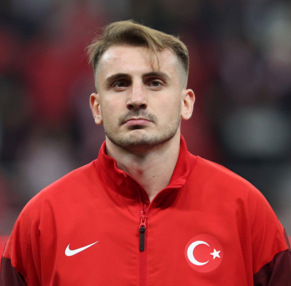 Kaçırdığı gol pozisyonu:0.09
Gol beklentisi: 0
Kilit pas:0
Asist beklentisi:0.00
Top kapma:0
İkili mücadele:0/2
Hava topu:0/0
Pas arası:0
RCS top. Bul:2

Barış milli takımda forvet oynarken istatistik paylaşan Kajşmerler alın bu istatistikleri müsait bi yerinize monte edin.